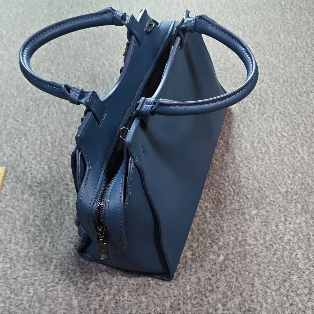 Steve Madden satchel handle